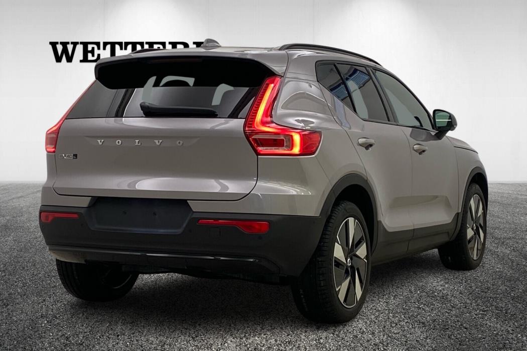 VOLVO EX40 2026