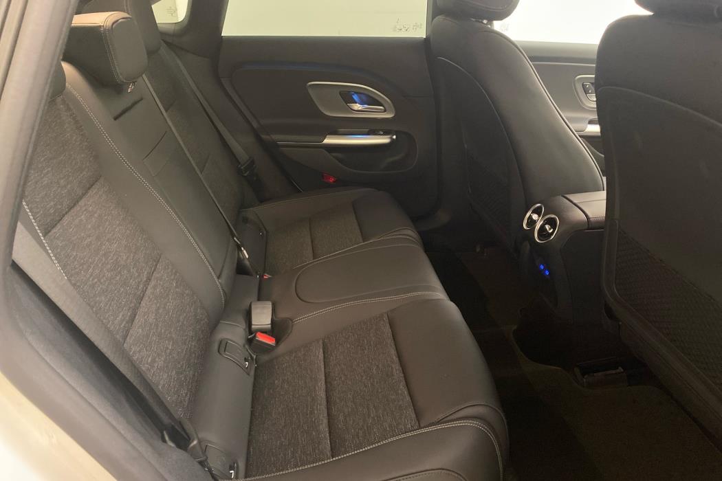 MERCEDES-BENZ CLA 2026