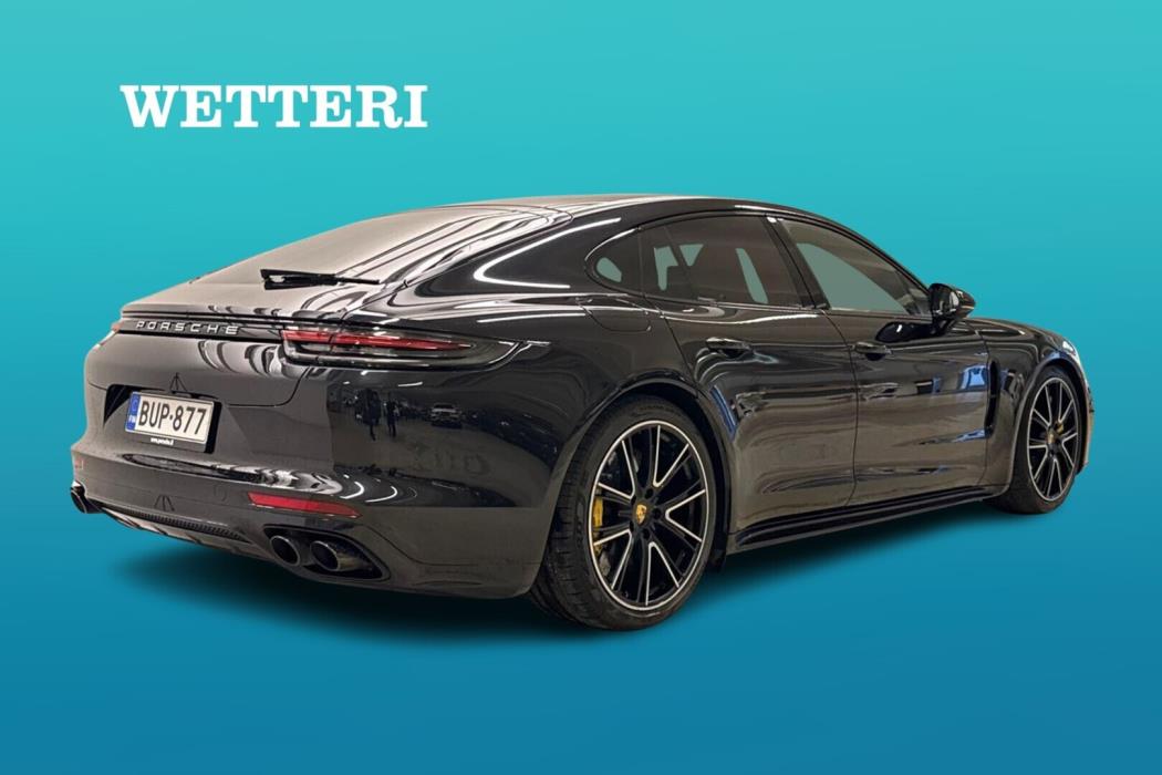 PORSCHE Panamera 2018