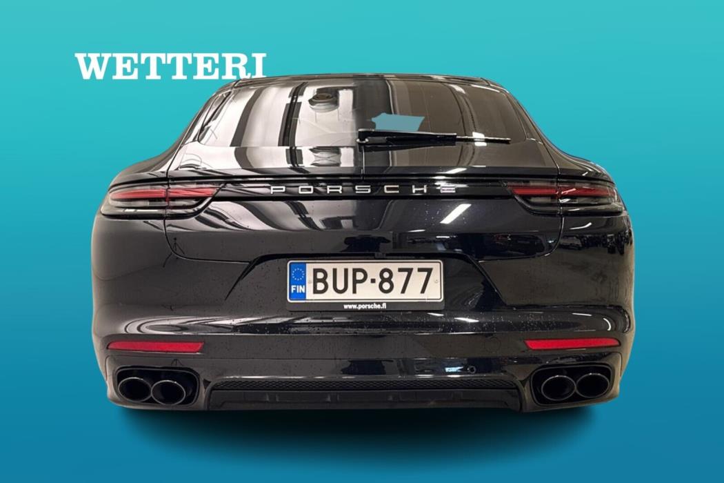 PORSCHE Panamera 2018
