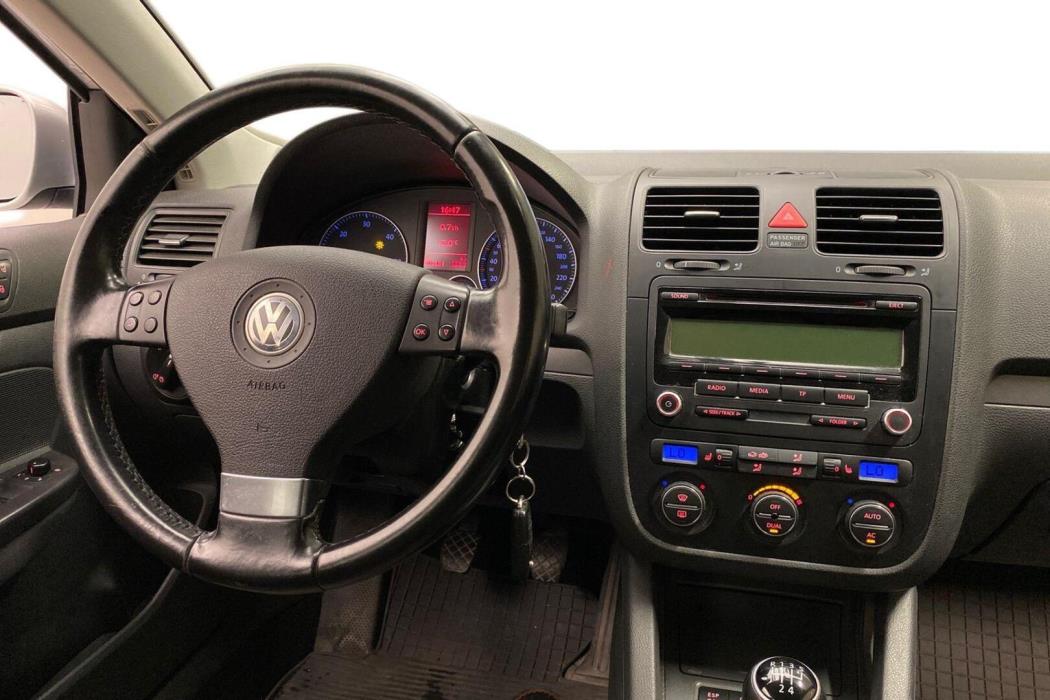 VOLKSWAGEN Golf 2008