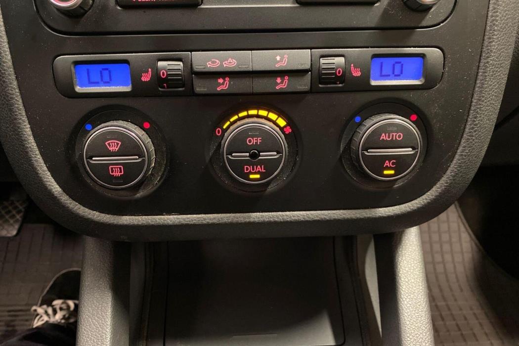 VOLKSWAGEN Golf 2008