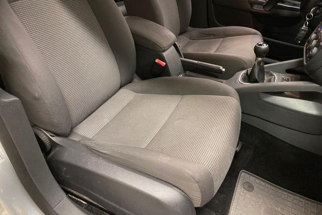 VOLKSWAGEN Golf 2008