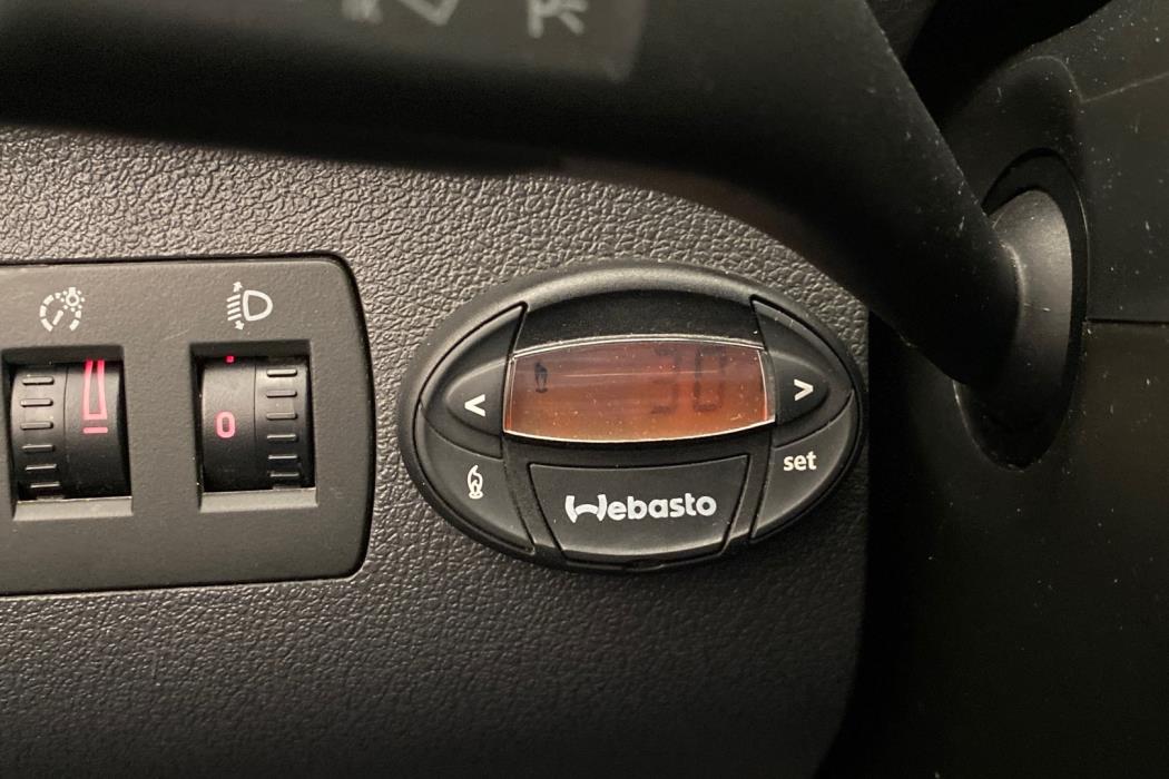 VOLKSWAGEN Caddy 2012