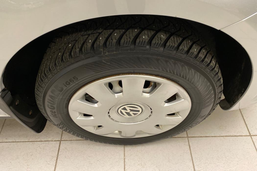 VOLKSWAGEN Caddy 2012