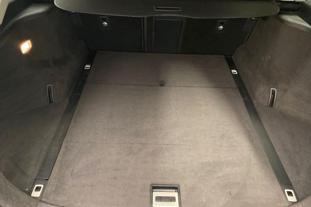 TOYOTA Avensis 2017