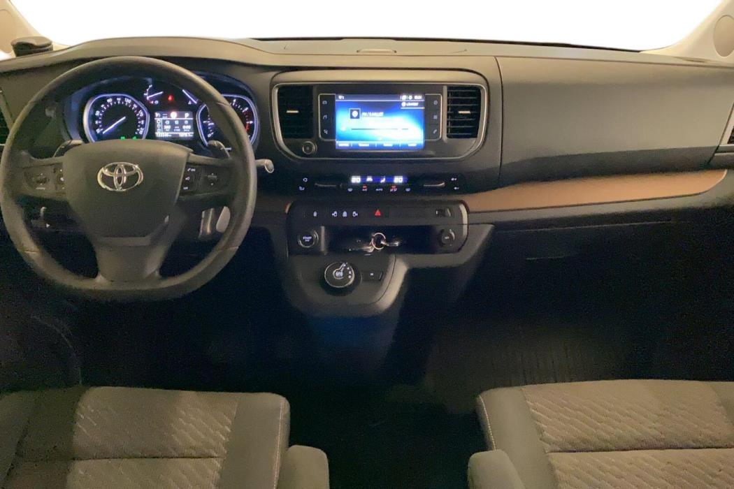 TOYOTA Proace Verso 2018