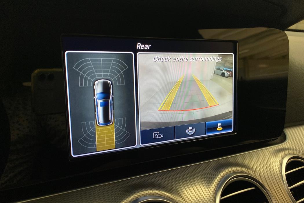 MERCEDES-BENZ E 2017