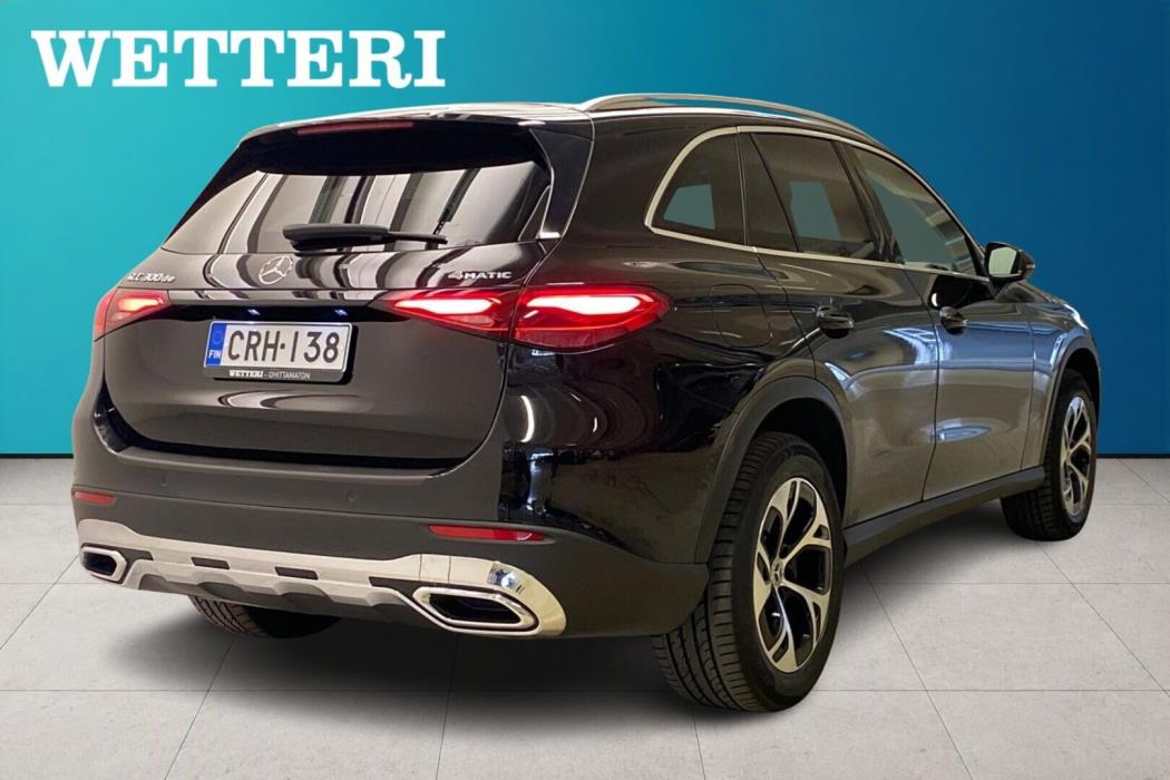 MERCEDES-BENZ GLC 2023