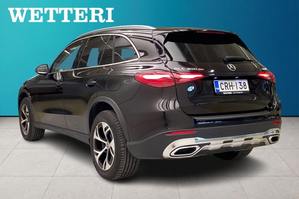 MERCEDES-BENZ GLC 2023