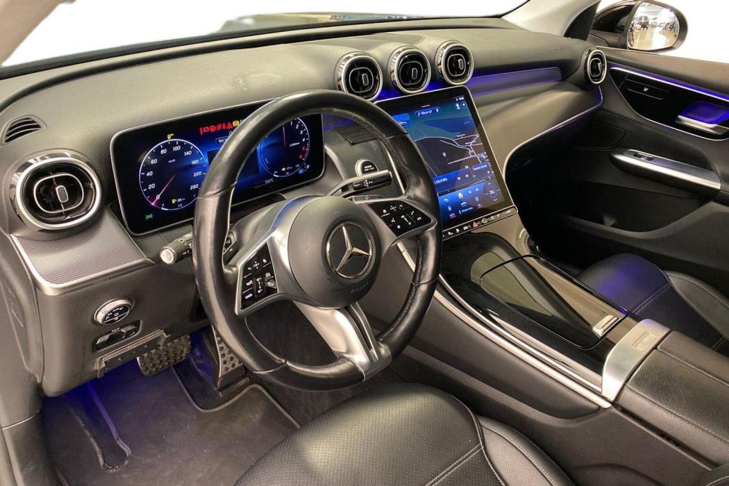 MERCEDES-BENZ GLC 2023