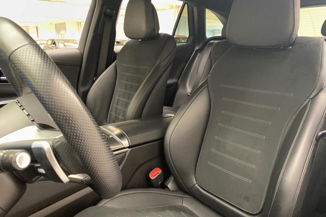 MERCEDES-BENZ GLC 2023