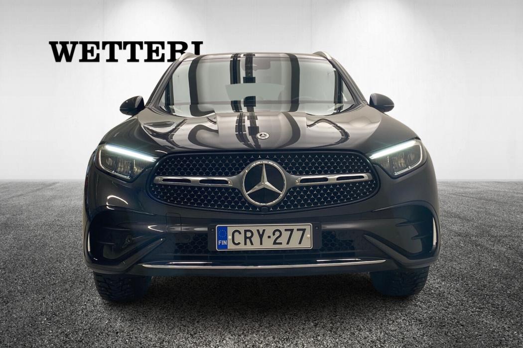 MERCEDES-BENZ GLC 2023