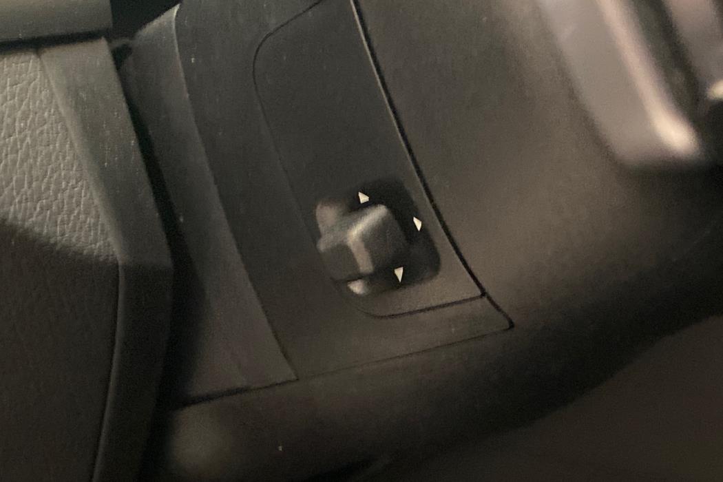 MERCEDES-BENZ GLC 2023