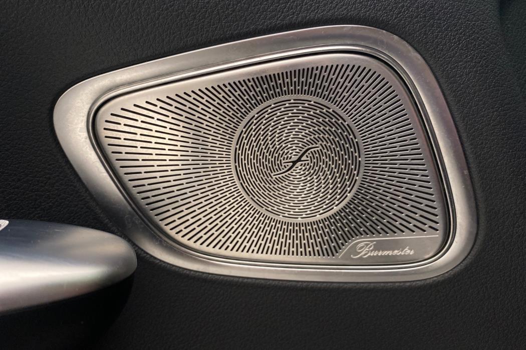 MERCEDES-BENZ GLC 2023