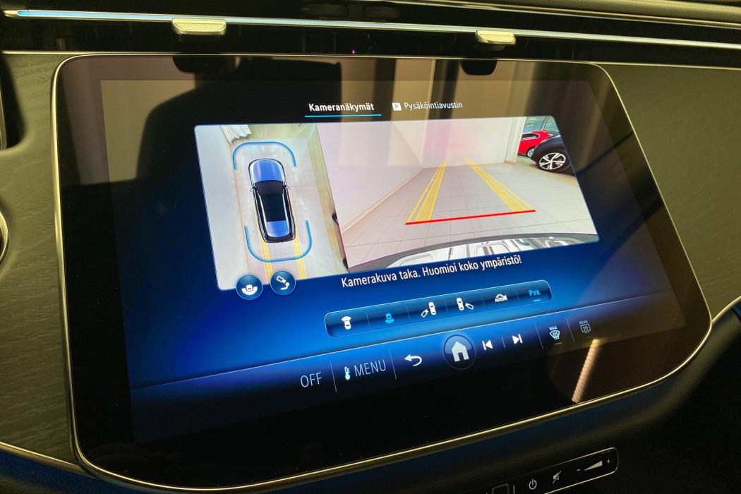 MERCEDES-BENZ E 2025