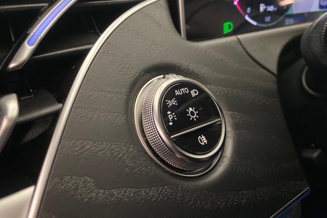 MERCEDES-BENZ E 2025