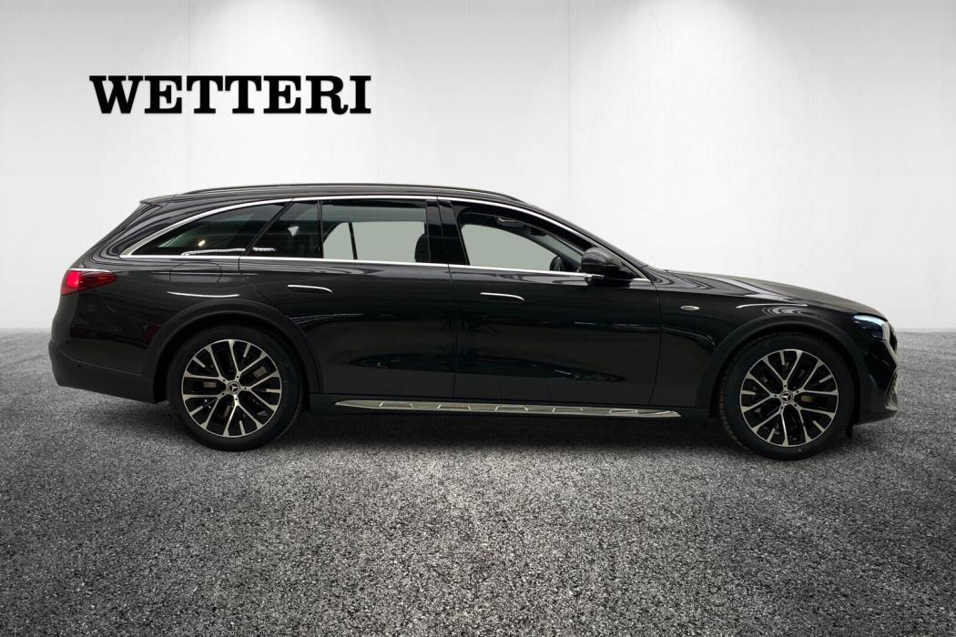 MERCEDES-BENZ E 2025