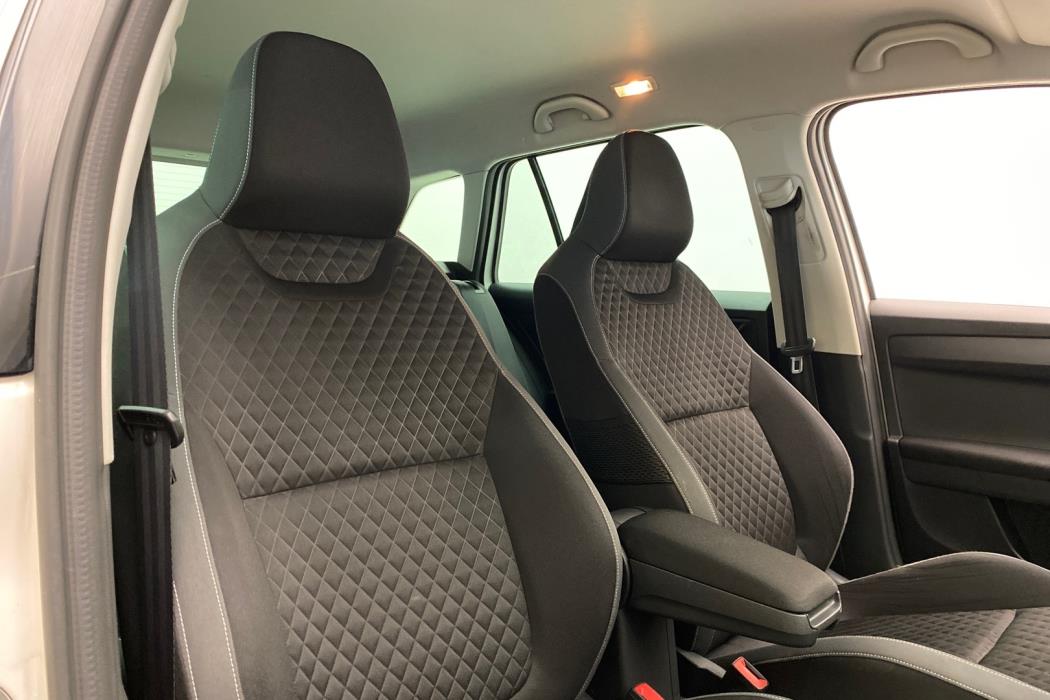 SKODA Fabia 2015
