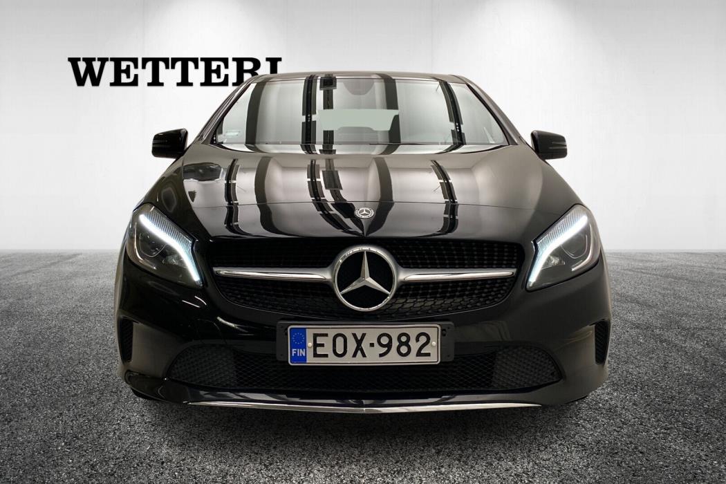 MERCEDES-BENZ A 2017