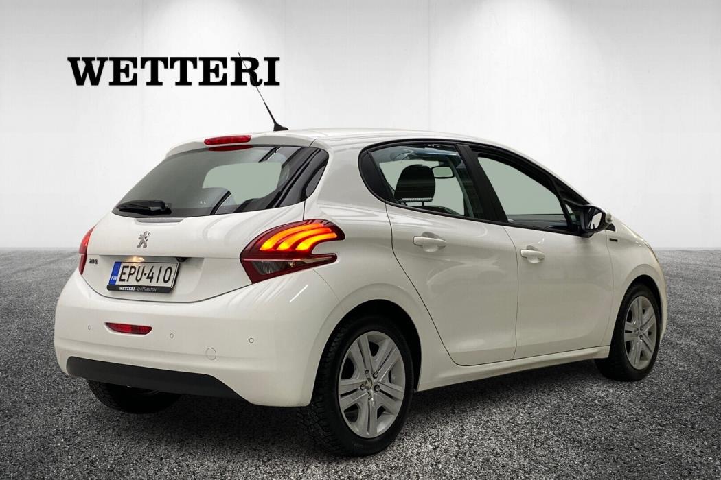 PEUGEOT 208 2018