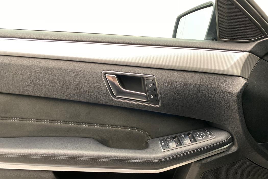 MERCEDES-BENZ E 2015