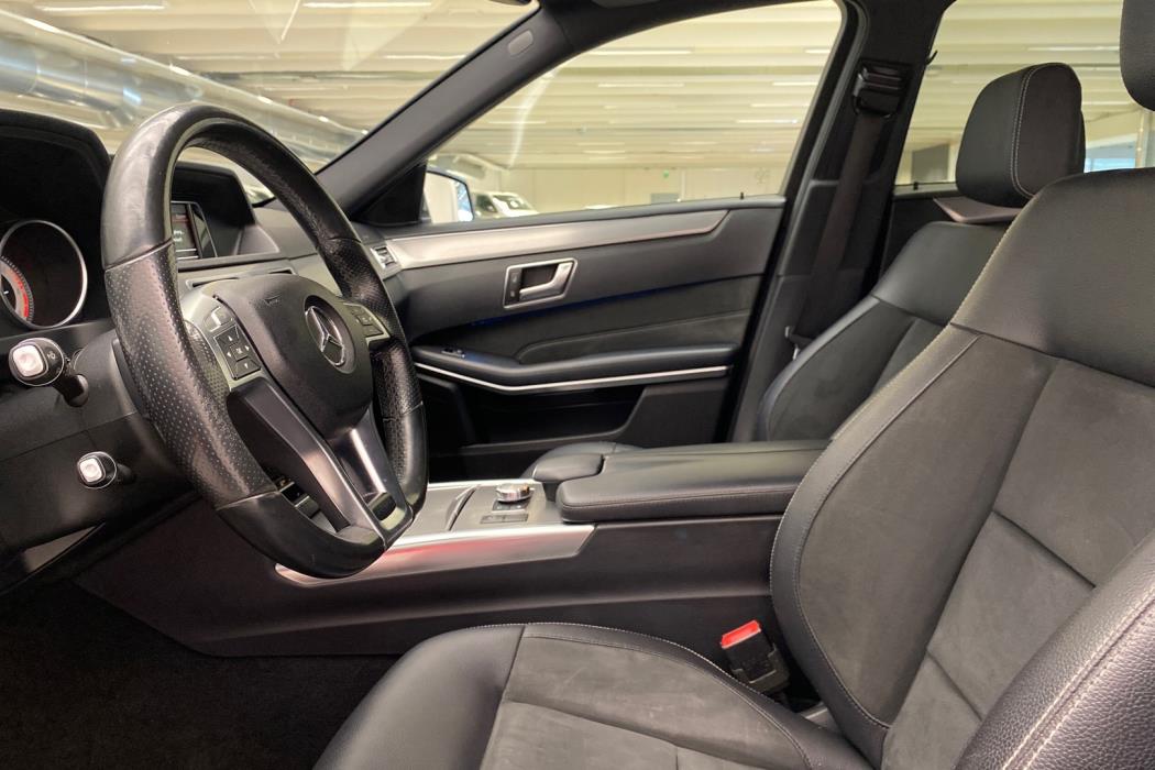 MERCEDES-BENZ E 2015