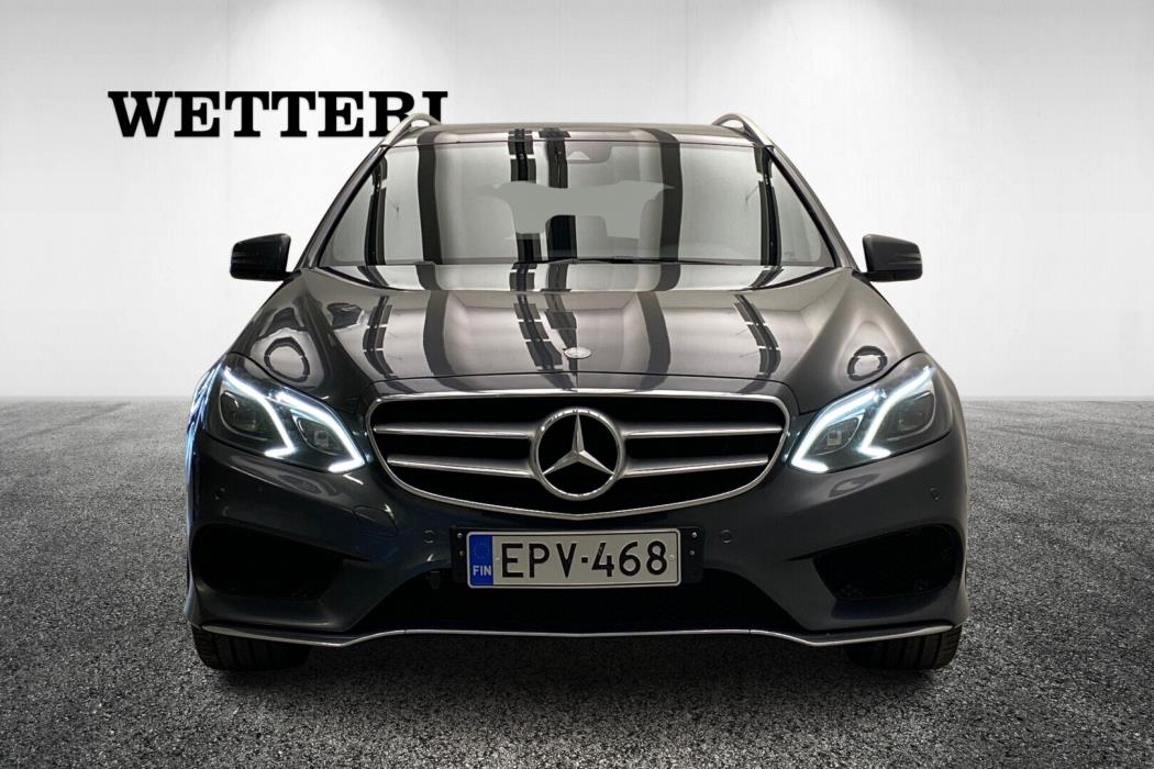 MERCEDES-BENZ E 2015