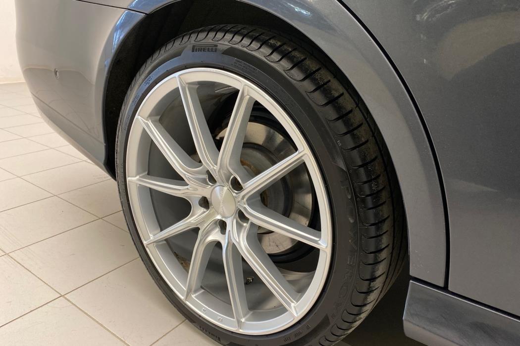 MERCEDES-BENZ E 2015