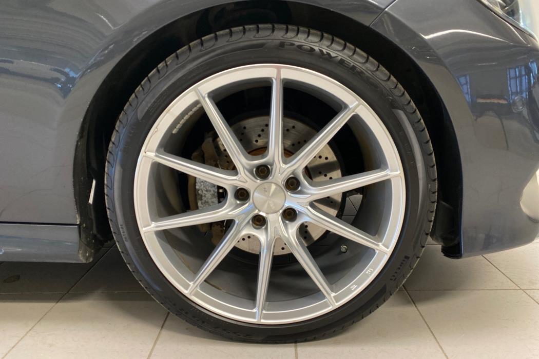 MERCEDES-BENZ E 2015