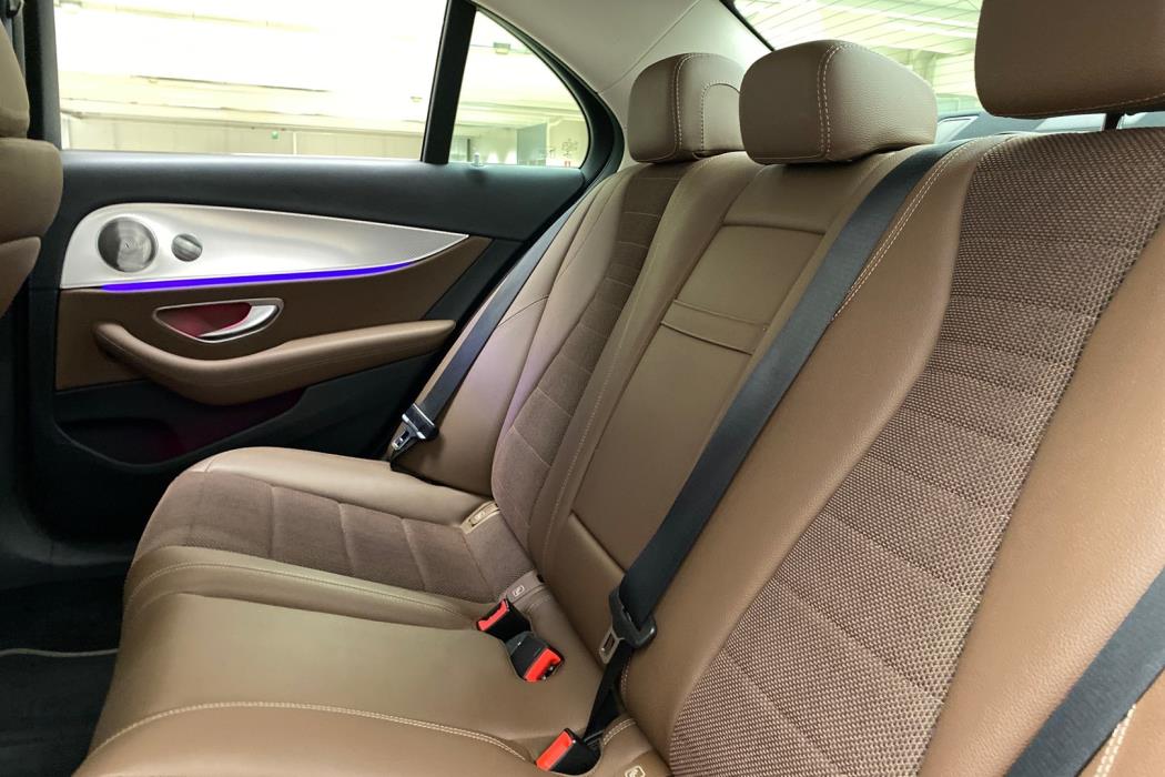 MERCEDES-BENZ E 2019