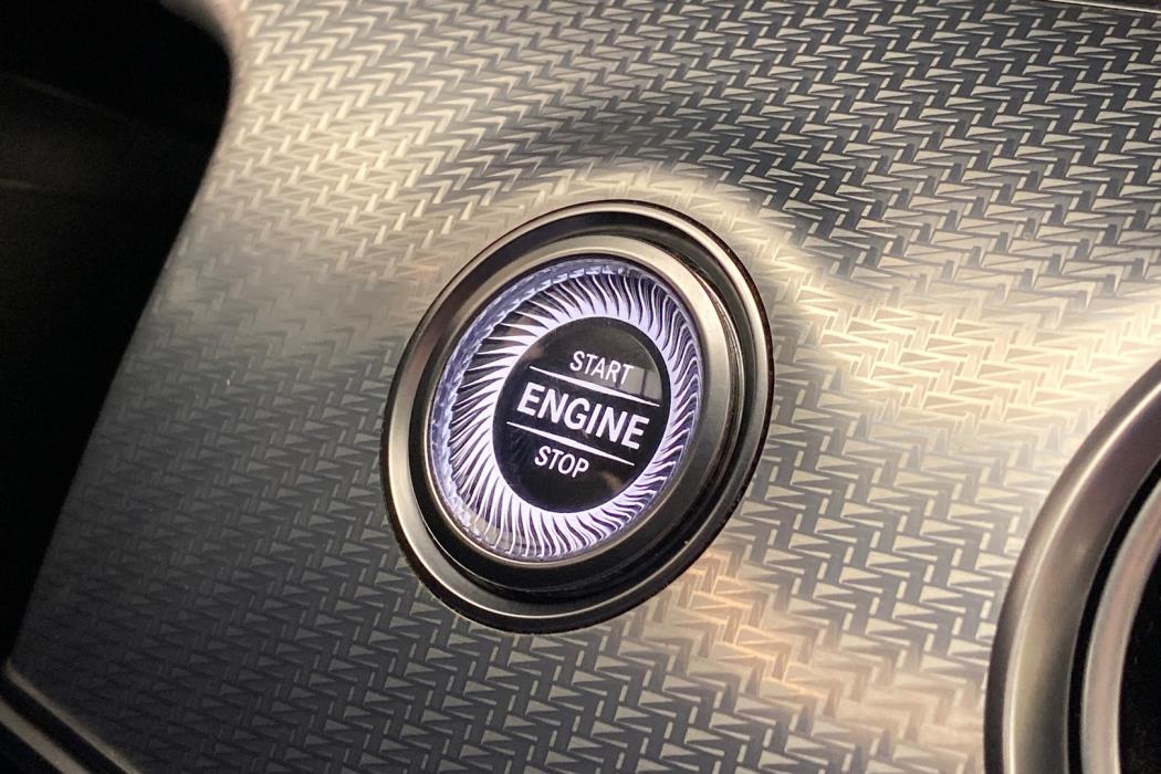 MERCEDES-BENZ E 2019