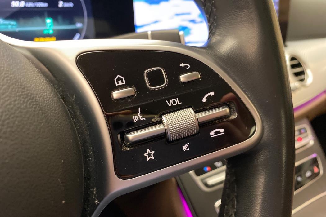 MERCEDES-BENZ E 2019