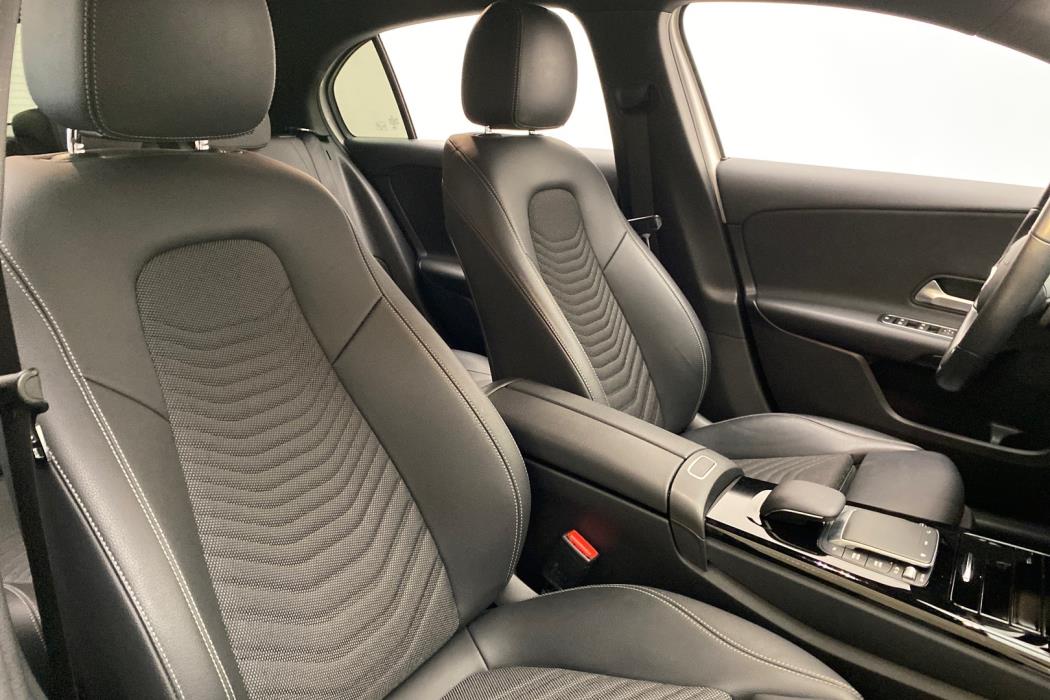 MERCEDES-BENZ A 2020