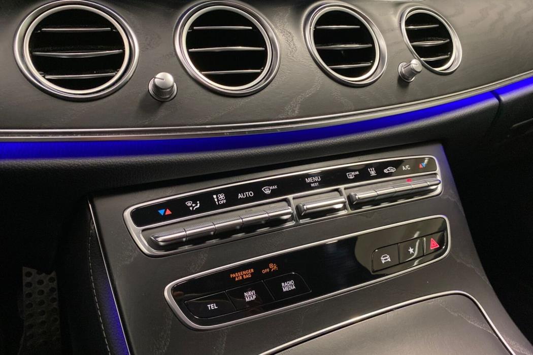 MERCEDES-BENZ E 2023
