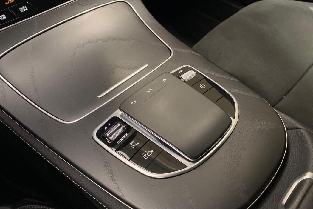 MERCEDES-BENZ E 2023
