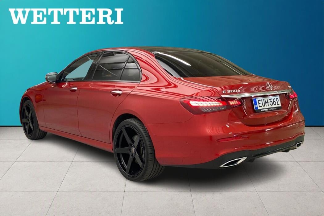 MERCEDES-BENZ E 2023