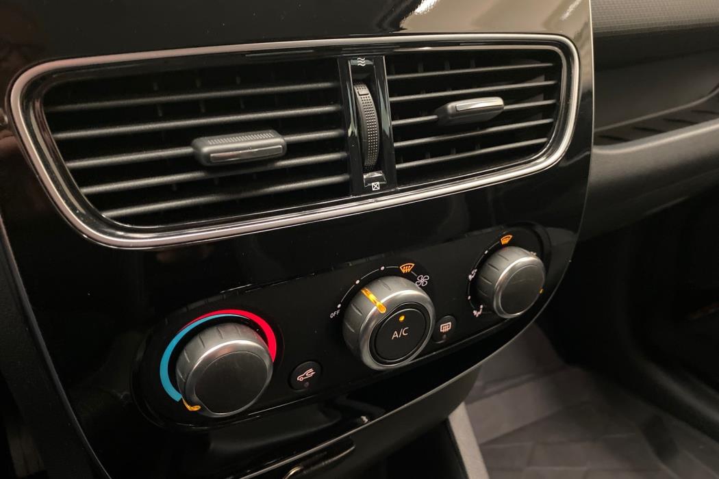 RENAULT Clio 2017