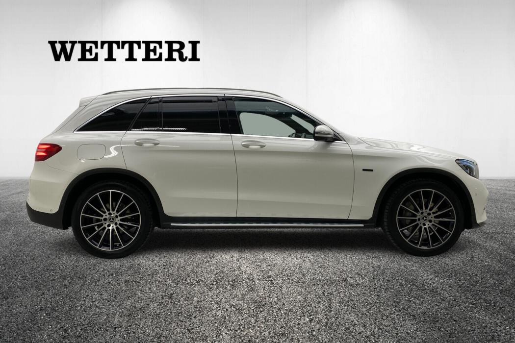 MERCEDES-BENZ GLC 2018