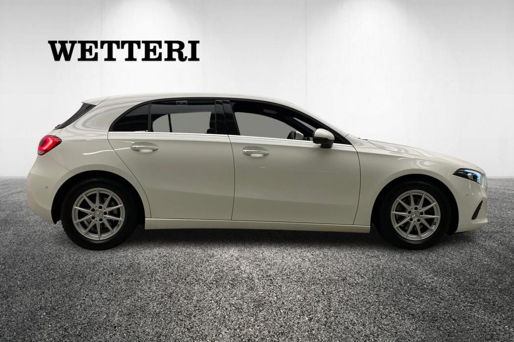 MERCEDES-BENZ A 2020