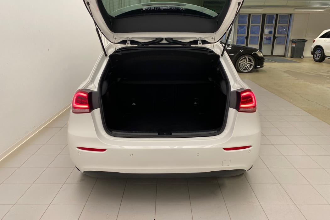 MERCEDES-BENZ A 2020