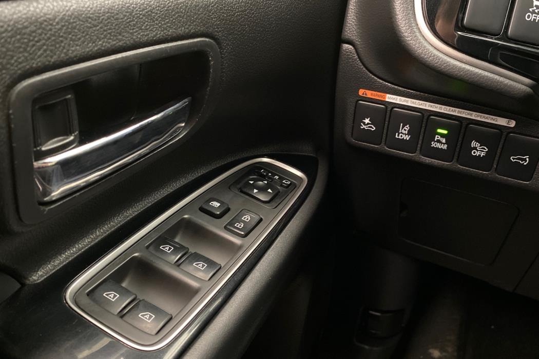 MITSUBISHI Outlander PHEV 2019