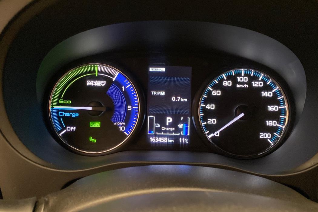 MITSUBISHI Outlander PHEV 2019