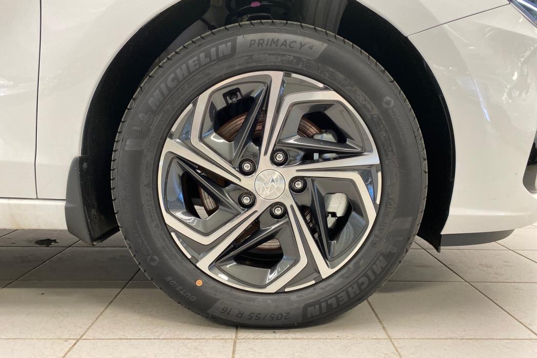 HYUNDAI i30 Hatchback 2024