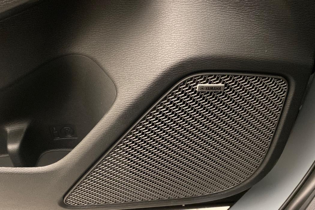 MITSUBISHI Outlander 2025