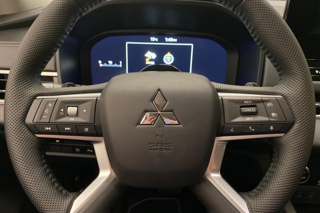 MITSUBISHI Outlander 2025