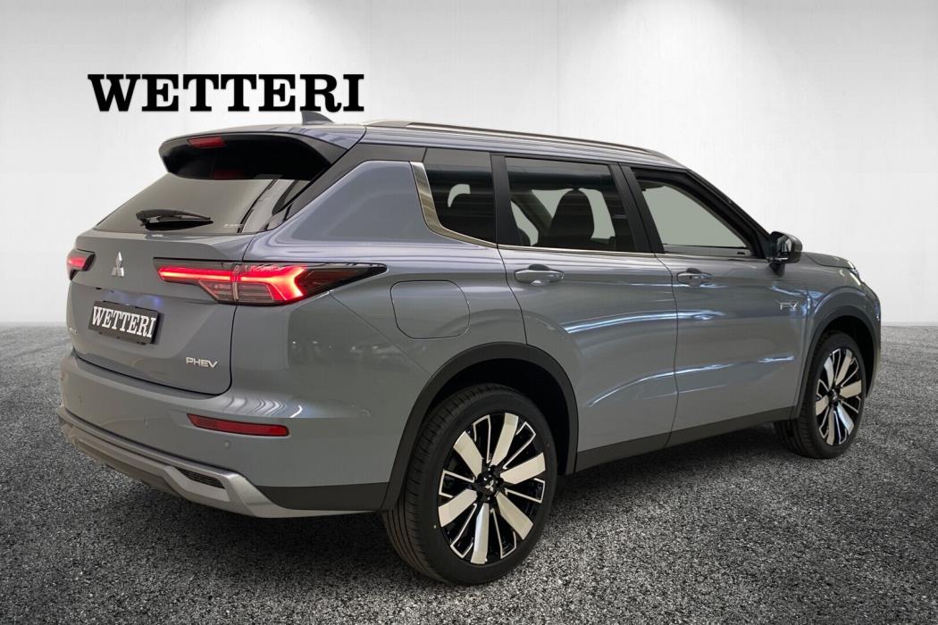 MITSUBISHI Outlander 2025