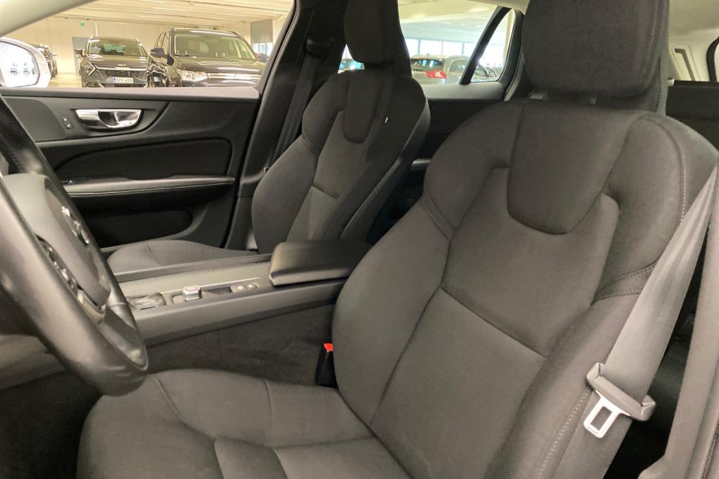 VOLVO V60 2019