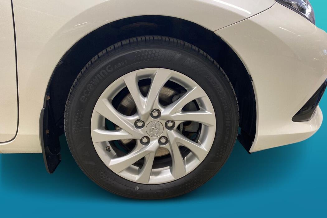 TOYOTA Auris 2018