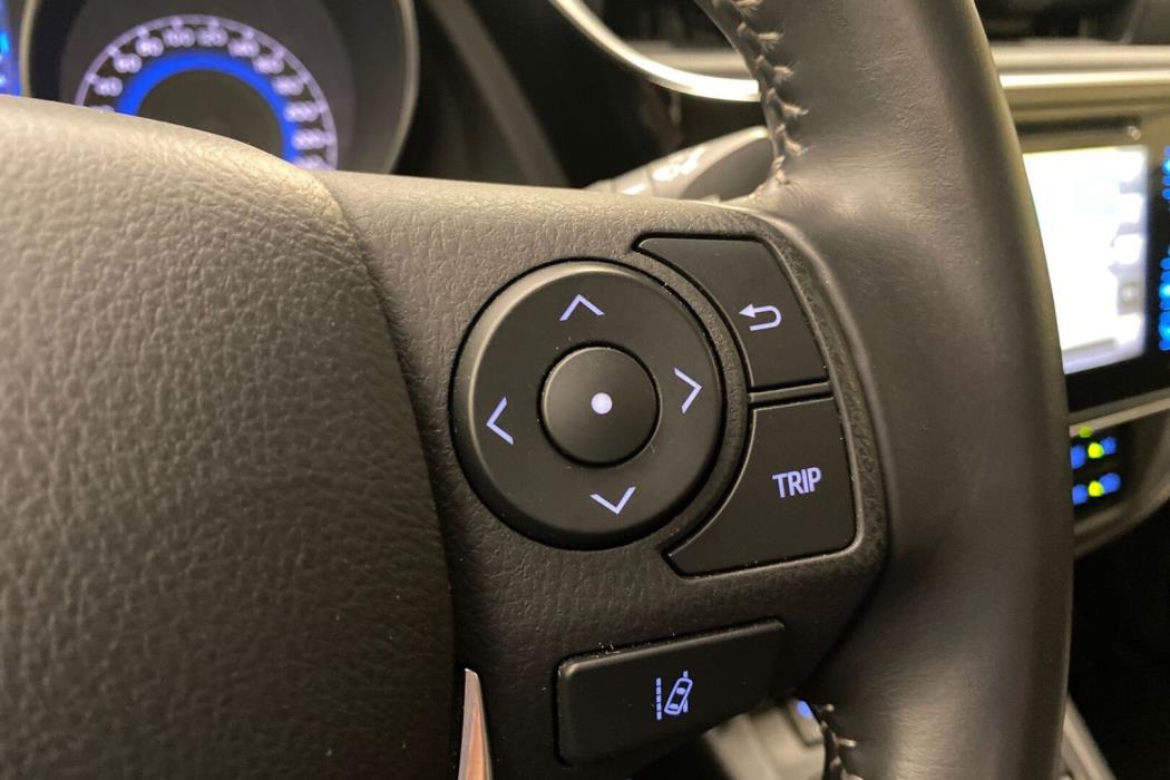 TOYOTA Auris 2018